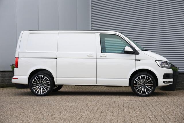 Volkswagen TRANSPORTER 2.0 TSI L1H1 Highline Benzine Led|Stoelvw|Trekh|Verwarmde voorruit