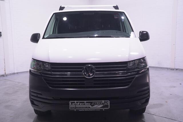 Volkswagen TRANSPORTER 2.0 TDI 110 pk L2H1 Airco, 2-Zits, Achterklep Laadruimte Pakket, PDC V+A, Dakdragers
