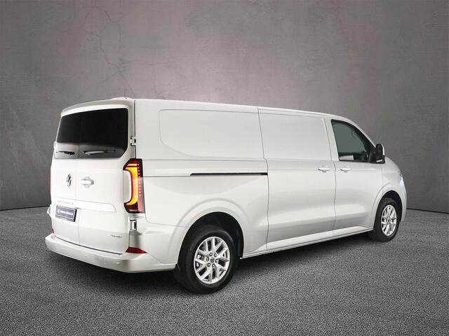 Volkswagen TRANSPORTER T7 2.5 eHybrid 233pk L2 Bulli T7 2.5 eHybrid 233pk L2 Bulli | Plug-in Hybrid | Stoel + stuurverwarming | Adaptieve Cruise Control |