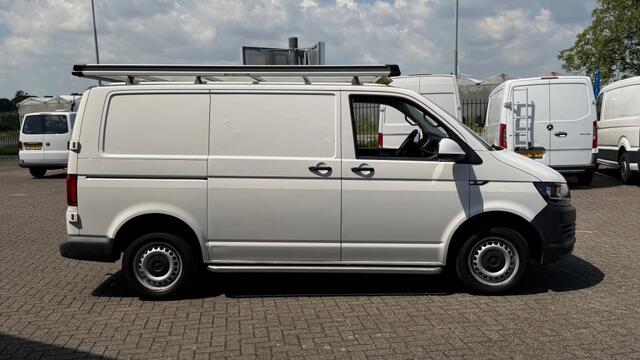 Volkswagen TRANSPORTER 2.0 TDI 62KW 84PK EURO 6 AIRCO/ IMPERIAAL/ TREKHAAK/ 100% DEALERONDERHOUDEN