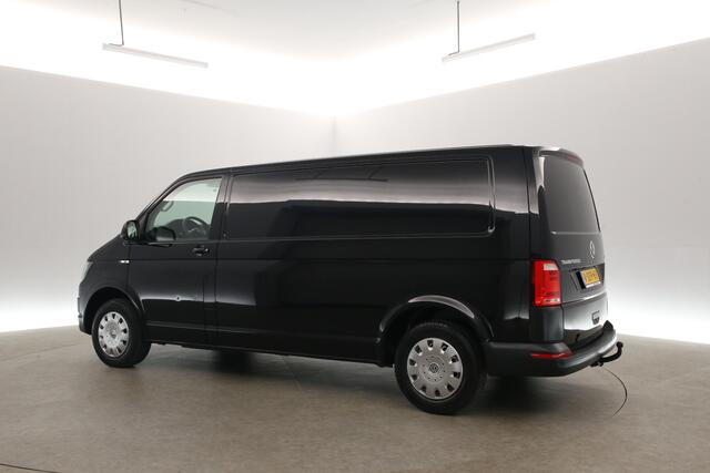Volkswagen TRANSPORTER 2.0 TDI L2H1 140PK | Airco | 3 Zits | Trekhaak | Elektrpakket