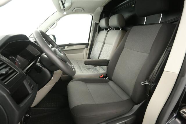 Volkswagen TRANSPORTER 2.0 TDI L2H1 140PK | Airco | 3 Zits | Trekhaak | Elektrpakket