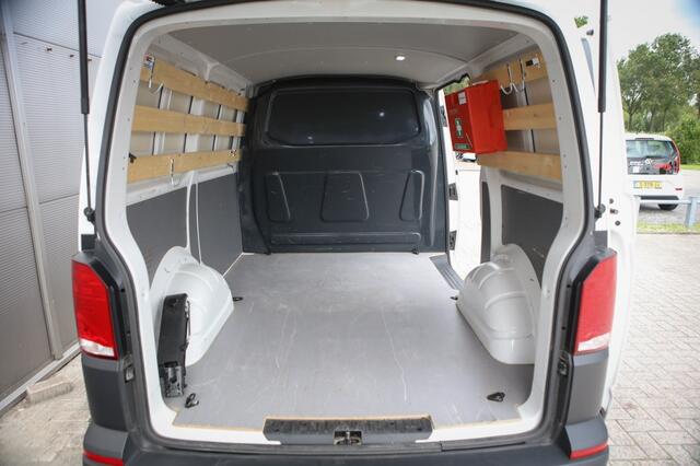 Volkswagen TRANSPORTER 2.0 TDI L1H1 | Apple Carplay | Android Auto |