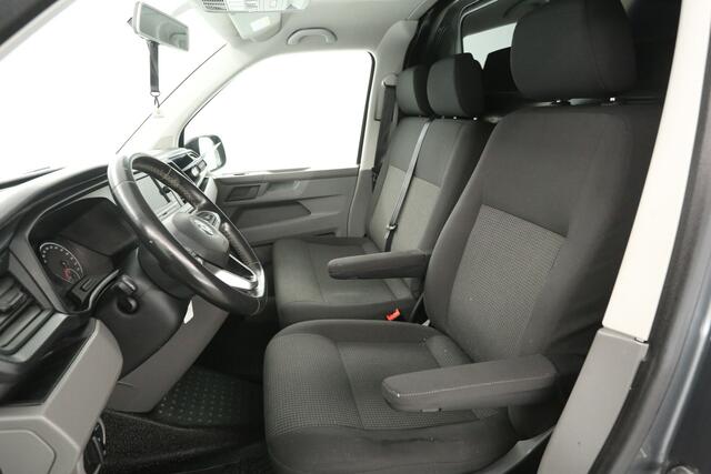 Volkswagen TRANSPORTER 2.0 TDI L2H1 150PK | Marge | Aut. | Airco | Camera | Cruise | Trekhaak | 3 Zits | Carplay