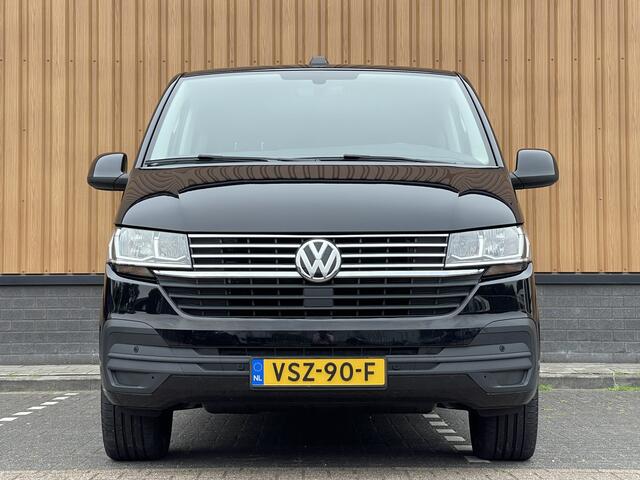 Volkswagen TRANSPORTER 2.0 TDI L2H1 30 DC Multivan | Automaat | Trekhaak | Navigatie | DAB | Apple Carplay | Elektrische Schuifdeur |
