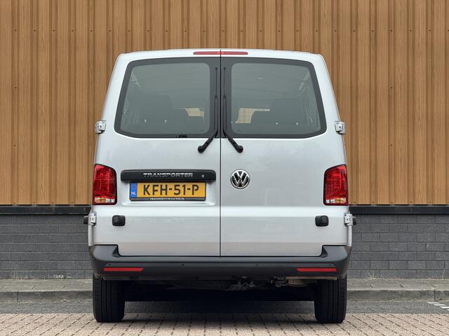 Volkswagen TRANSPORTER Kombi 2.0 TDI L2H1 Comfortline | 8 Persoons | Apple Carplay | DAB | Parkeersensoren | Bluetooth | Cruise Control |