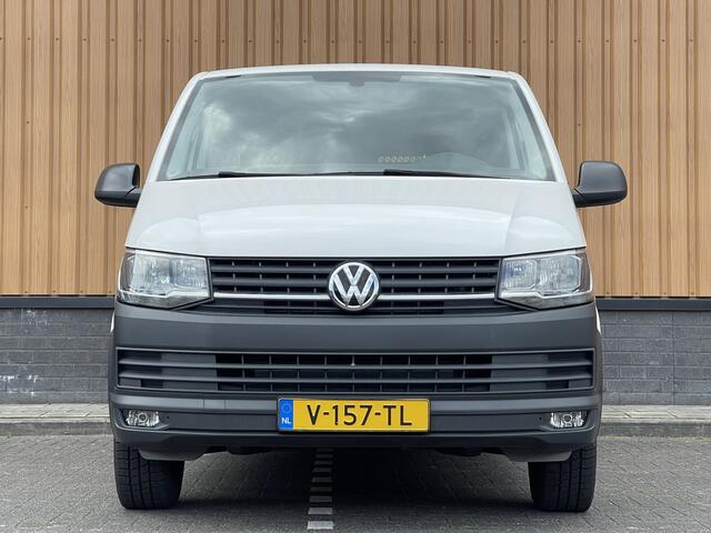 Volkswagen TRANSPORTER 2.0 TSI L1H1 | Benzine! | Trekhaak | Cruise Control | Parkeersensoren Achter | Voorruitverwarming | Apple Carplay | Android Auto |