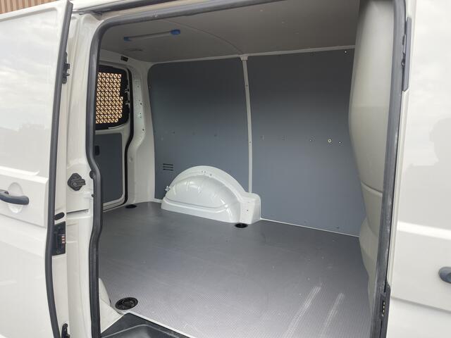 Volkswagen TRANSPORTER 2.0 TSI L1H1 | Benzine! | Trekhaak | Cruise Control | Parkeersensoren Achter | Voorruitverwarming | Apple Carplay | Android Auto |