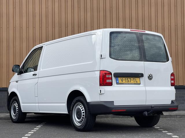 Volkswagen TRANSPORTER 2.0 TSI L1H1 | Benzine! | Trekhaak | Cruise Control | Parkeersensoren Achter | Voorruitverwarming | Apple Carplay | Android Auto |