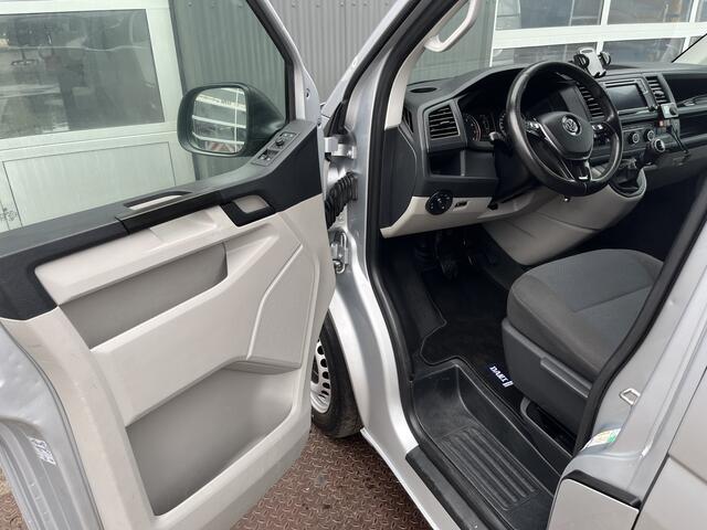 Volkswagen TRANSPORTER 2.0 TSI L2H1 Benzine Dubbele Schuifdeur Airco Cruise controle Bpm vrij Trekhaak Klep achter Omvormer Standkachel Euro 6 Benzine Ideaal voor ombouw naar Camper !!