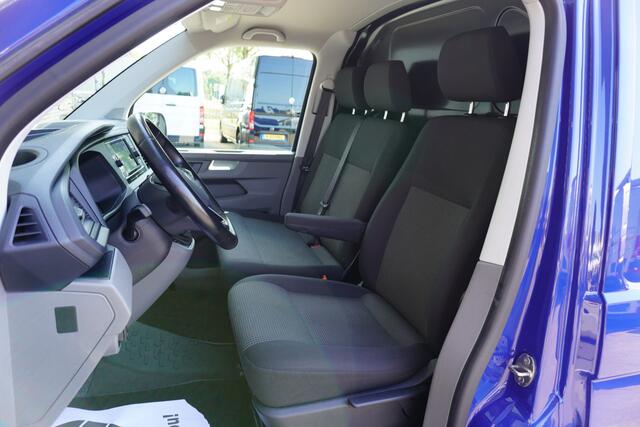 Volkswagen TRANSPORTER 30 150pk Automaat L2H1 LED Trekhaak Apple Carplay ACC Cruise control Standkachel Stoelverwarming Parkeersensoren