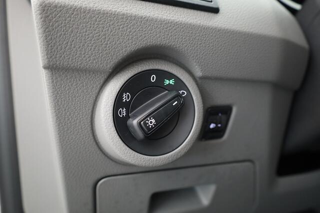 Volkswagen TRANSPORTER 2.0 TDI - 150pk | 4Motion | 4WD | Cruise | Apple Carplay | Trekhaak | L1 | 9.900km!