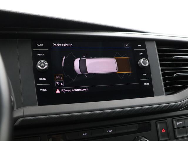 Volkswagen TRANSPORTER 2.0 TDI 150pk DSG L1H1 28 Bulli · Apple/Android Car Play · Afneembare Trekhaak · Cruise Control · Airco · Navigatie · Parkeersensoren ·