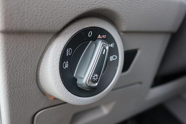 Volkswagen TRANSPORTER 2.0 TDI DSG L2H1 DC Bulli, 2x schuifdeur