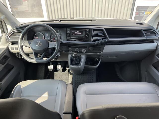 Volkswagen TRANSPORTER 2.0 TDI L2H1 DC 30 Dubbele cabine open laadbak Airco Cruise controle trekhaak 2500kg trekgewicht Telefoonverbinding