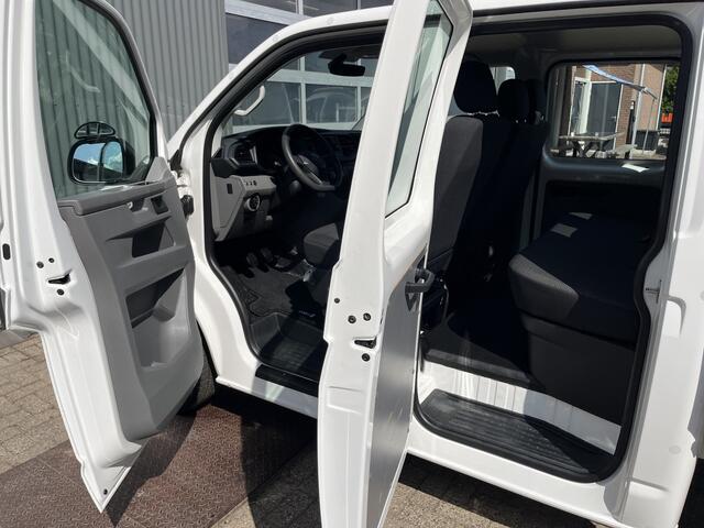 Volkswagen TRANSPORTER 2.0 TDI L2H1 30 DC Open laadbak Pick-up met Airco Cruise controle Trekhaak 2200kg trekgewicht Achterruitrij camera P-up Pick-up Openlaadbak