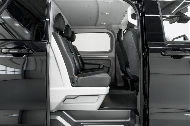 Volkswagen TRANSPORTER T7 2.0 TDI 150pk Automaat L2 Bulli Dubbele Cabine | Achterdeuren |360gr Camera | Apple Carplay / Android Auto | ACC | IQ.Light Matrix LED | Keyless | Stoelverwarming