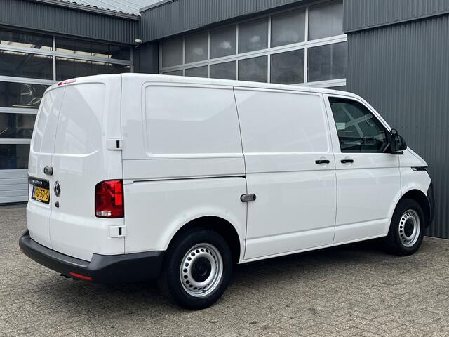 Volkswagen TRANSPORTER 2.0 TDI L1H1 Sortimo Kastinrichting Airco Cruise controle Telefoonverbinding 2-Persoons Apple carplay Euro 6 Dealer onderhouden