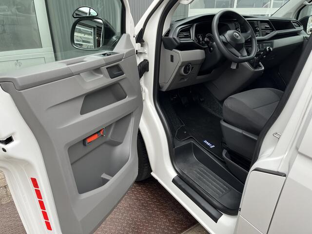 Volkswagen TRANSPORTER 2.0 TDI L1H1 Sortimo Kastinrichting Airco Cruise controle Telefoonverbinding 2-Persoons Apple carplay Euro 6 Dealer onderhouden