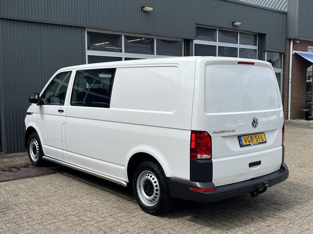Volkswagen TRANSPORTER 2.0 TDI L2H1 DC 150pk Airco Cruise controle Trekhaak 2500kg trekgewicht Apple carplay Navigatiesysteem 5-Persoons Euro 6 Telefoonverbinding Dealer onderhouden