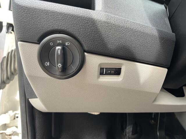 Volkswagen TRANSPORTER 2.0 TDI L2H1 DC Kipper open laadbak Airco Bluetooth trekhaak 2200 kg 1e eigenaar Dealer onderhouden Kieper P-up Doka Pritsche Ahk 2200kg Pick-up bakwagen