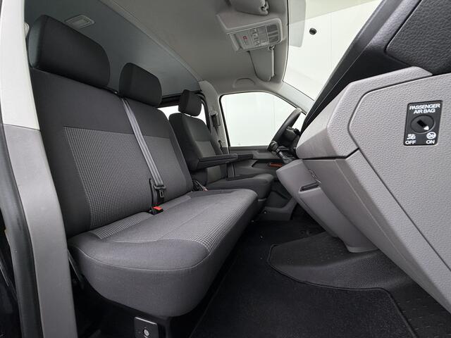 Volkswagen TRANSPORTER 2.0TDI Dubbele Cabine 6-Persoons L2H1 28 Navi* Apple Carplay Android Auto Airco Bluetooth Cruise Control Pdc Euro 6 Betonplex Vloer Wandbetimmering Achterdeuren 1e Eigenaar