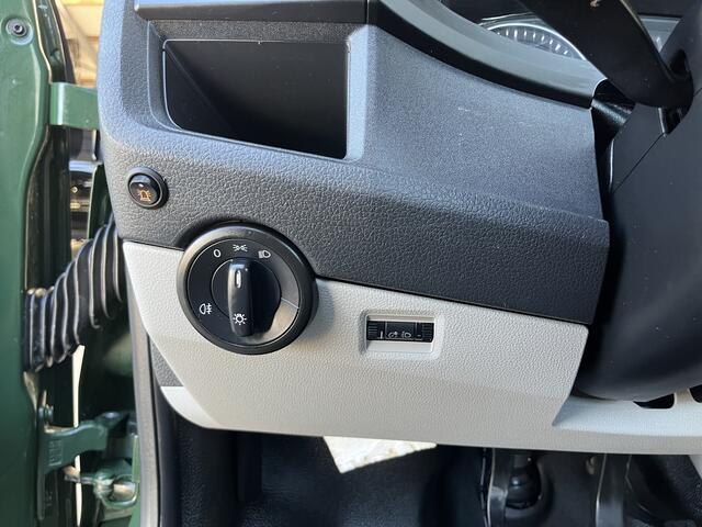 Volkswagen TRANSPORTER 2.0 TDI L1H1 4 Motion 4x4 Open laadbak Pick-up Airco Navigatiesysteem Werkverlichting Telefoonverbinding 2-Persoons 1e eigenaar Dealer onderhouden P-up Bakwagen Doka Pritsche