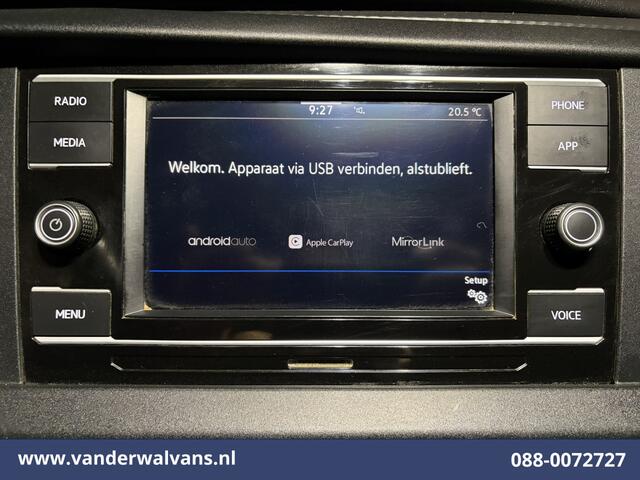 Volkswagen TRANSPORTER 2.0 TDI 150pk L2H1 Euro6 Airco | Camera | Apple Carplay | 2500kg Trekhaak | Cruisecontrol Android Auto, Parkeersensoren, Leder, Bijrijdersbank