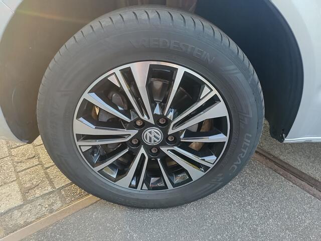 Volkswagen TRANSPORTER 2.0 TDI L2H1 30 DC | Airco | Cruise controle | Camera | Trekhaak | EX BTW |