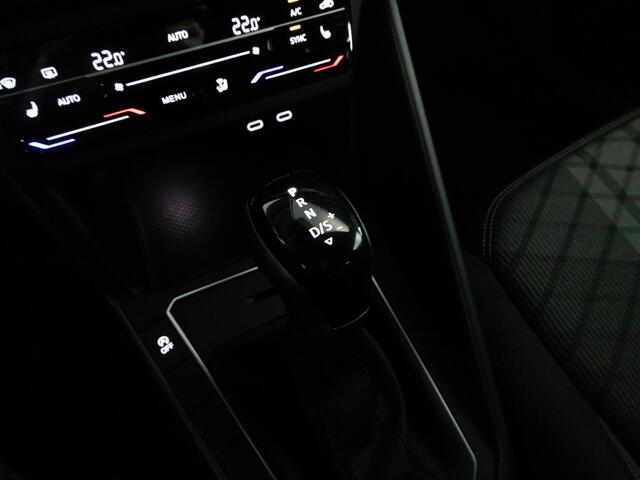 Volkswagen Taigo R-Line 1.5 TSI 150 pk AUTOMAAT | Matrix IQ-LED | Adap. cruise | Navigatie | Stoelverwarming |