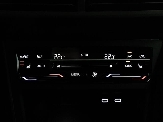 Volkswagen Taigo R-Line 1.5 TSI 150 pk AUTOMAAT | Matrix IQ-LED | Adap. cruise | Navigatie | Stoelverwarming |