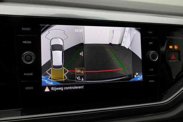 Volkswagen Taigo 1.0 TSI 110 pk DSG Style | Achteruitrijcamera | Stoelverwarming | Navigatie | Adaptive Cruise