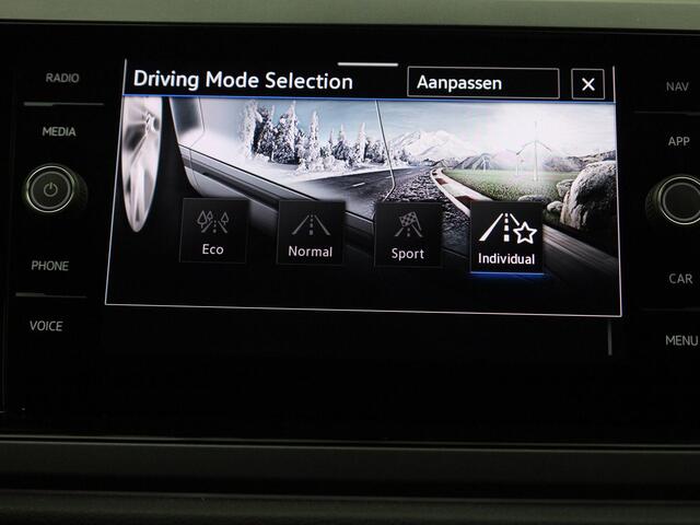Volkswagen Taigo 1.0 TSI R-Line / 116 pk · Matrix led · Apple Carplay/Android Auto · Airco