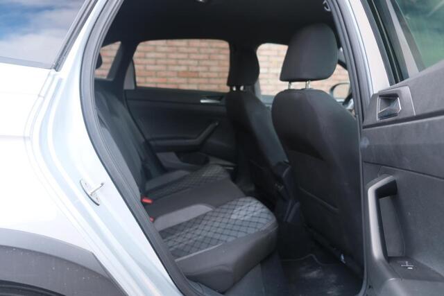 Volkswagen Taigo 1.0 TSi 110pk DSG R-Line Business | App Connect | Climate | Adaptive Cruise | Matrix LED | Keyless | Camera | PDC