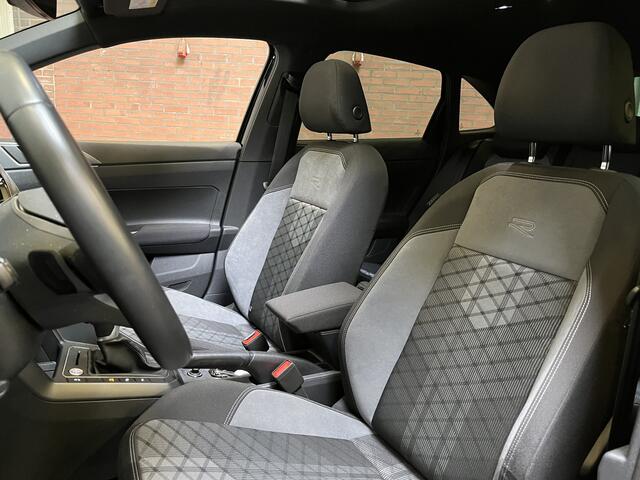 Volkswagen Taigo 1.5 TSI R-Line / AUTOMAAT/ 2X R-LINE/ PANO/ GARANTIE TM 10-2027/ TREKHAAK/ DIGITAL DASH/ KEYLESS/ MATRIX/ PARK. SENSOREN + CAMERA/ APP-CONNECT/ RIJ-MODI/ ADAPT. CRUISE/ CLIMA