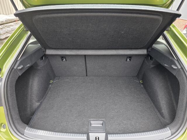 Volkswagen Taigo 1.0 TSI MOVE |111PK, 6bak|CARPLAY|Fabrieksgarantie|