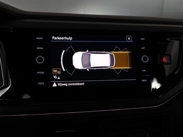 Volkswagen Taigo 1.0 TSI R-Line 116 pk Automaat (DSG) | Verlengde garantie | Navigatie via App | Parkeersensoren | Adaptieve cruise control | LED koplampen |
