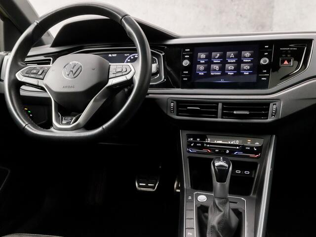 Volkswagen Taigo 1.0 TSI R-Line Sport Automaat (2X R-LINE, PANORAMADAK, APPLE CARPLAY, VIRTUAL COCKPIT, CAMERA, STOELVERWARMING, ALCANTARA, GETINT GLAS, IQ LIGHT, ADAPTIVE CRUISE, NIEUWSTAAT)