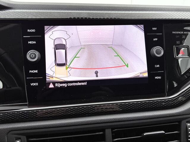 Volkswagen Taigo 1.0 TSI Life Business | 110 PK | Trekhaak | Climate control | PDC | Navigatie | Stoelverwarming |