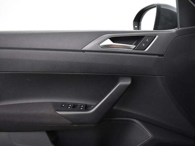 Volkswagen Taigo 1.0 TSI 115pk DSG R-Line · Camera · Keyless · Matrix LED · Apple/Android Car Play · Clima · Elek. Inklapbare Spiegels · ACC · Garantie t/m 14-06-2026