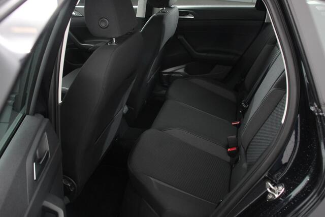 Volkswagen Taigo 1.0 TSI 110pk DSG Life | Navigatie | Apple Carplay/Android Auto Wireless | Adaptive Cruise Control | Parkeersensoren | Camera | Blind Spot Assist | Park Assist | Afneembare trekhaak | Stoelverwarming | Virtual Cockpit | Ledverlichting | Climatronic