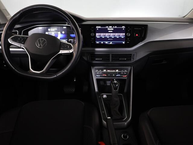 Volkswagen Taigo 1.0 TSI Style 110 pk Automaat (DSG) | Verlengde garantie | Navigatie | Parkeersensoren | Achteruitrijcamera | Adaptieve cruise control | Stoelverwarming |