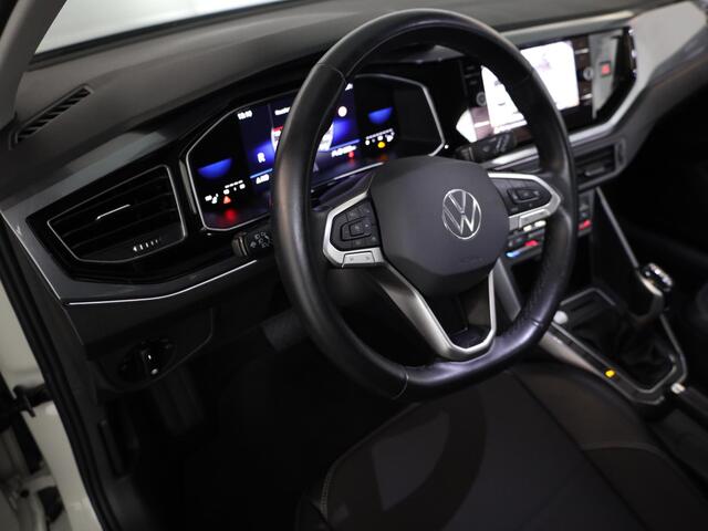 Volkswagen Taigo 1.0 TSI Style 110 pk Automaat (DSG) | Verlengde garantie | Navigatie | Parkeersensoren | Achteruitrijcamera | Adaptieve cruise control | Stoelverwarming |