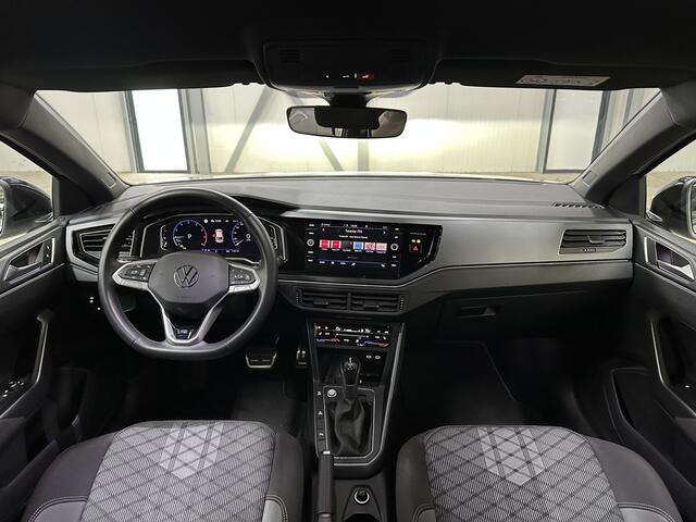 Volkswagen Taigo 1.0 TSI R-Line DSG | IQ.Light | Cam | Carplay | 18" LMV | Keyless |