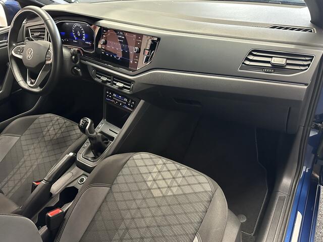 Volkswagen Taigo 1.0 TSI R-LINE EDITION VIRTUAL COCKPIT STOELVERWARMING NAVIGATIE ACHTERUITRIJCAMERA LM CRUISE CONTROL ZEER MOOI !!!