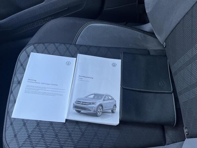 Volkswagen Taigo 1.0 TSI R-Line Business / Multimedia-pakket / Apple Carplay/Android Auto / cruise control adaptief met Stop&Go en stuurhulp / voorstoelen verwarmd /