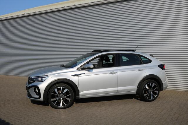 Volkswagen Taigo 1.5 TSI R-Line DSG (Panoramadak Carplay ACC Keyless Camera Trekhaak IQ-Light 18InchLMV Pdc V+A)