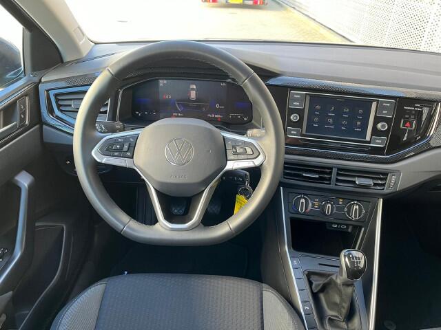 Volkswagen Taigo 1.0 TSI Life / Digitaal dashboard / Parkeer sensoren V+A / App connect /