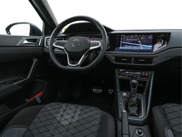 Volkswagen Taigo 1.5 TSI R-Line Aut. *PANO | ADAPTIVE-CRUISE | FULL-LED | BLINDSPOT | HEATED-SPORTSEATS | DIGI-COCKPIT | PRIVACY-GLASS | SHIFT-PADDLES | CAMERA | KEYLESS | NAVI-FULLMAP | ECC | PDC | 18''ALU*