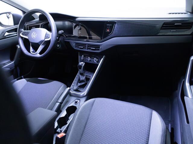 Volkswagen Taigo 1.0 TSI Business Comfort Edition | Stoelverwarming | PDC V+A | Airco | Led | DAB | Apple Carplay, Android auto, All season banden